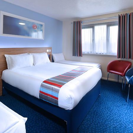 Travelodge Лимерик Экстерьер фото